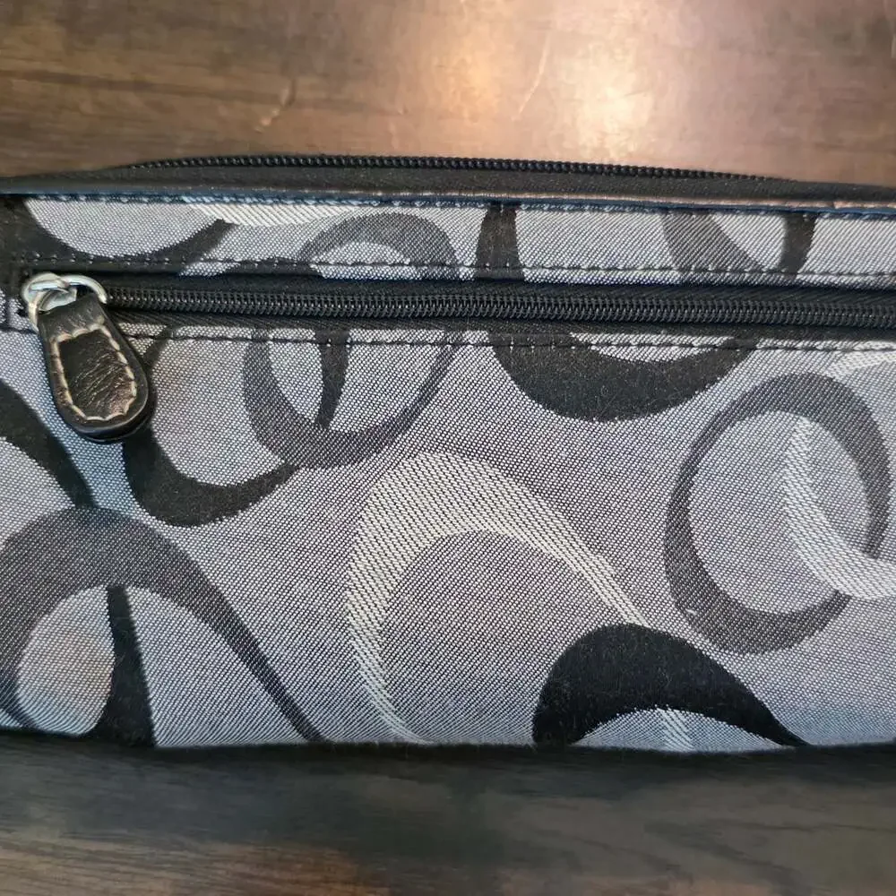 Signature Pattern Zip-Around Fashion Wallet with Buckle Detail